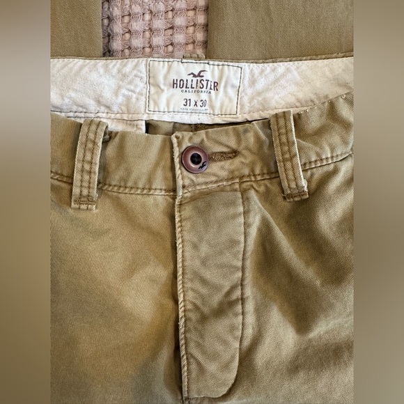Hollister Khaki Pants - Picture 3 of 3